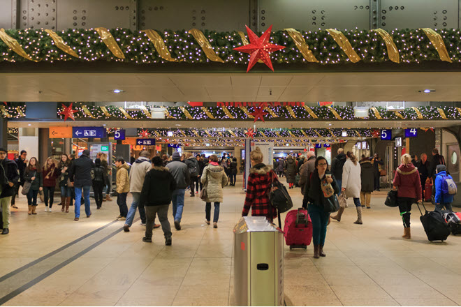 Holiday Travel Intent Rises, But Planned Spending Hits Turbulence - WSJ